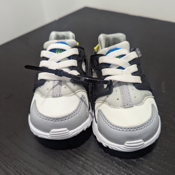 *NWOT* Baby (Infant) Nike Huarache Run Shoes - Picture 3 of 7